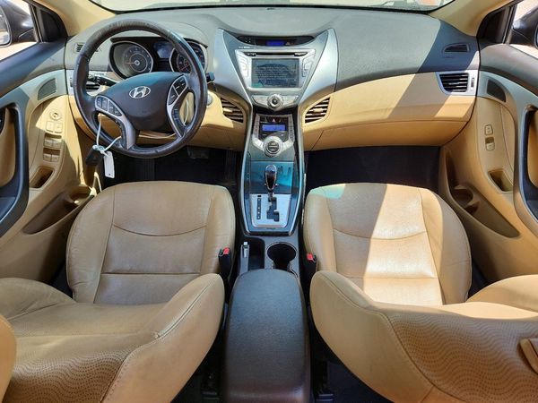 2013 HYUNDAI ELANTRA