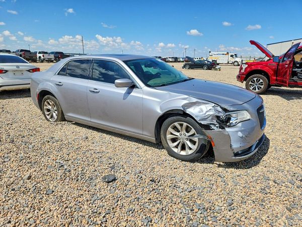 2016 CHRYSLER 300 Limited
