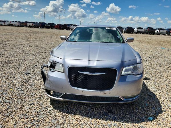 2016 CHRYSLER 300 Limited