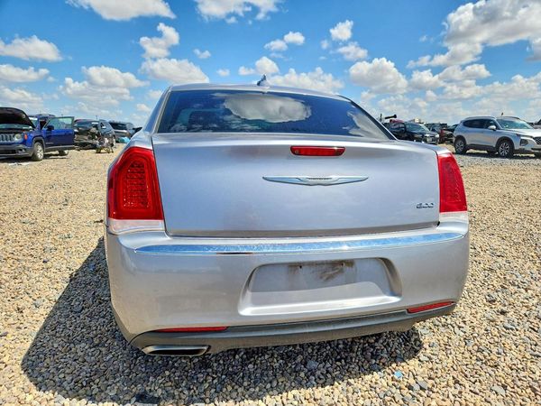 2016 CHRYSLER 300 Limited