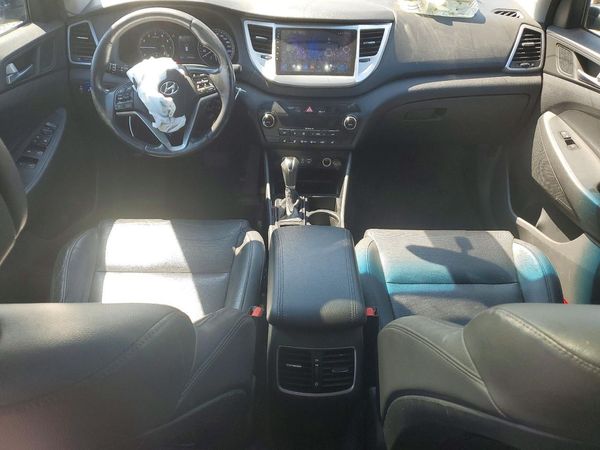 2017 HYUNDAI TUCSON