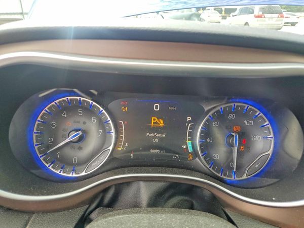 2019 CHRYSLER PACIFICA