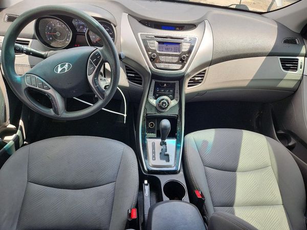 2013 HYUNDAI ELANTRA