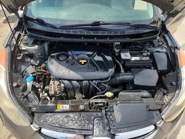 2013 HYUNDAI ELANTRA
