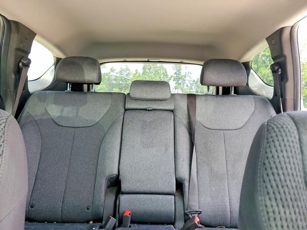 2019 HYUNDAI SANTA FE SE