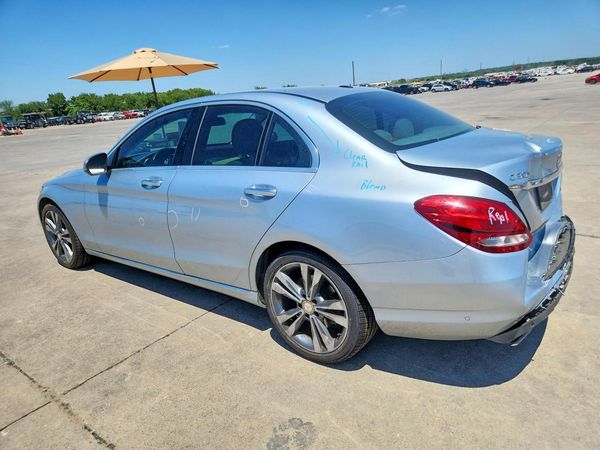 2016 MERCEDES-BENZ C C300
