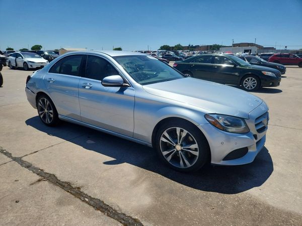 2016 MERCEDES-BENZ C C300