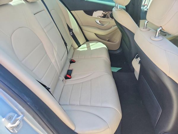 2016 MERCEDES-BENZ C C300