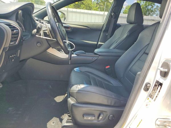2015 LEXUS NX 200t Luxury