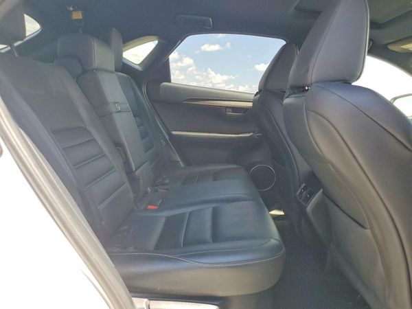 2015 LEXUS NX 200t Luxury