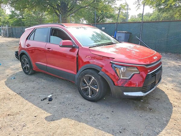 2024 KIA NIRO