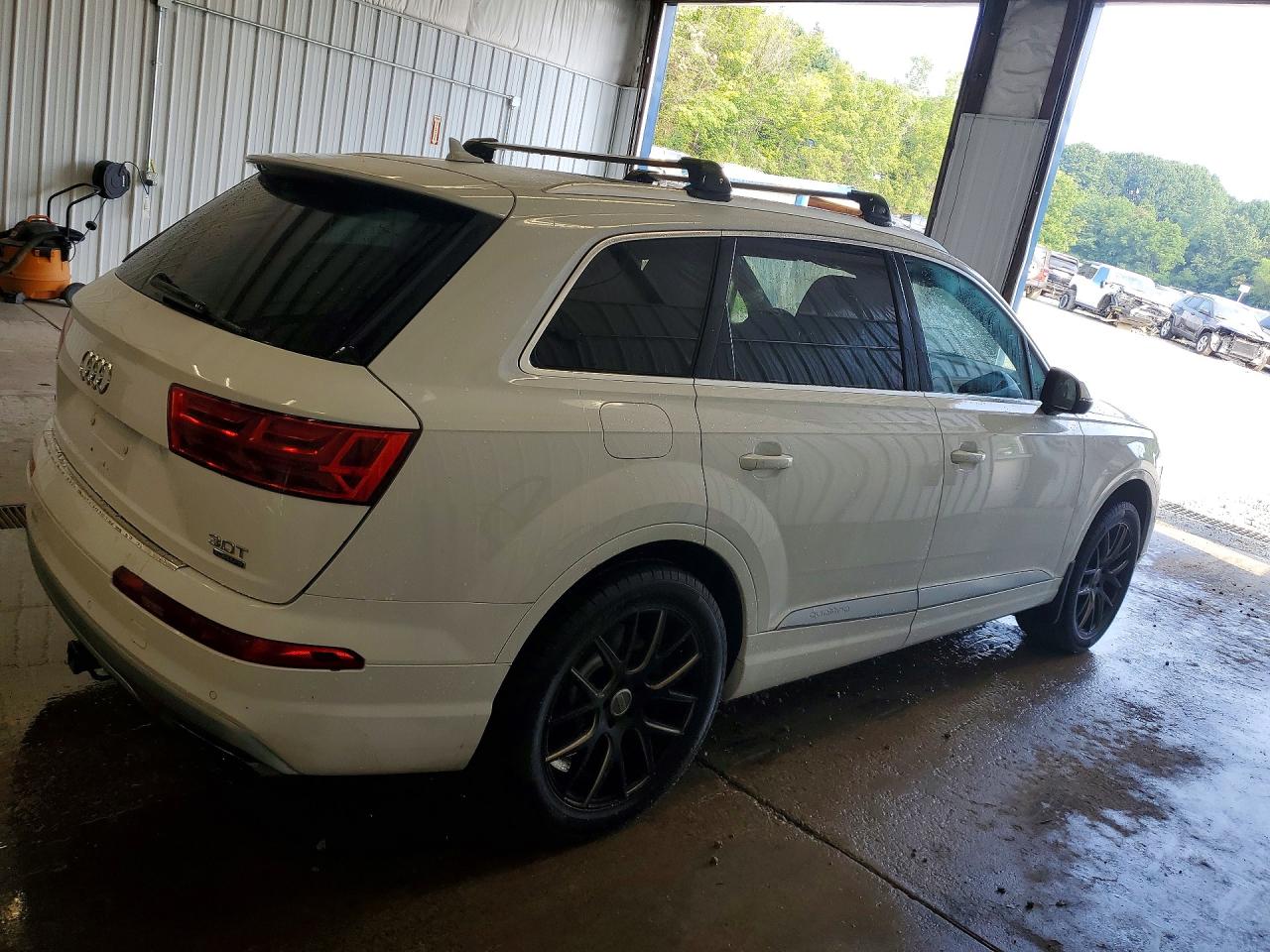 2017 AUDI Q7 quattro Prestige