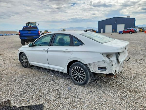 2021 VOLKSWAGEN JETTA S / SE / R-Line
