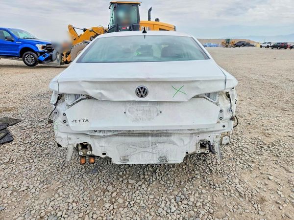 2021 VOLKSWAGEN JETTA S / SE / R-Line