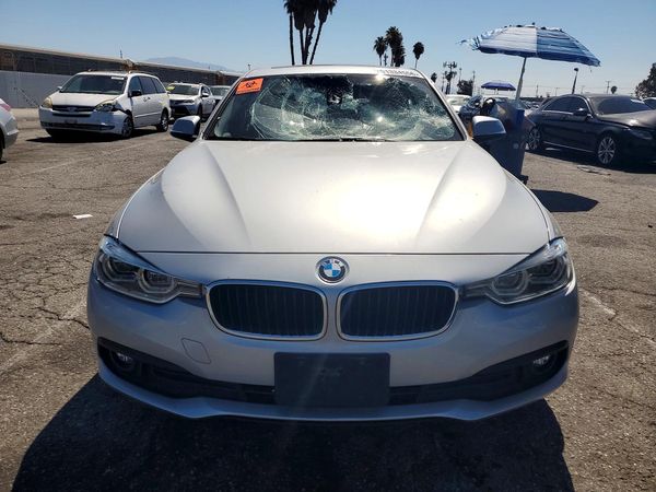 2018 BMW 320