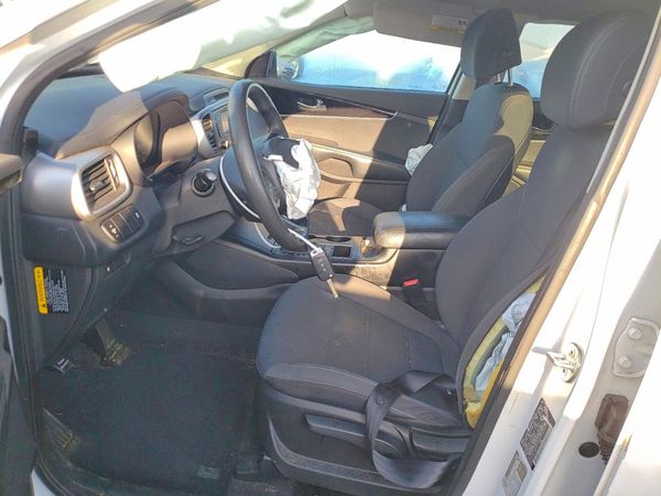 2017 KIA SORENTO L, LX