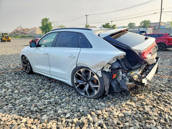 2022 AUDI RS Q8 quattro