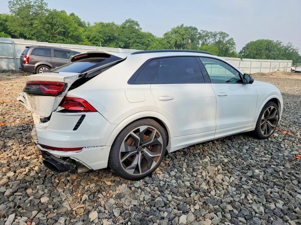 2022 AUDI RS Q8 quattro