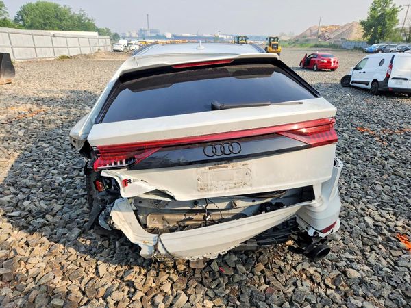 2022 AUDI RS Q8 quattro