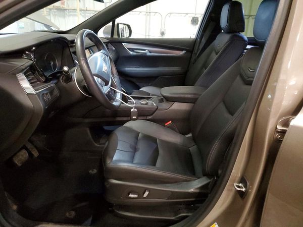 2023 CADILLAC XT5 Luxury