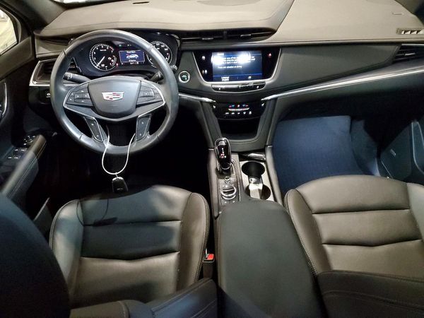 2023 CADILLAC XT5 Luxury