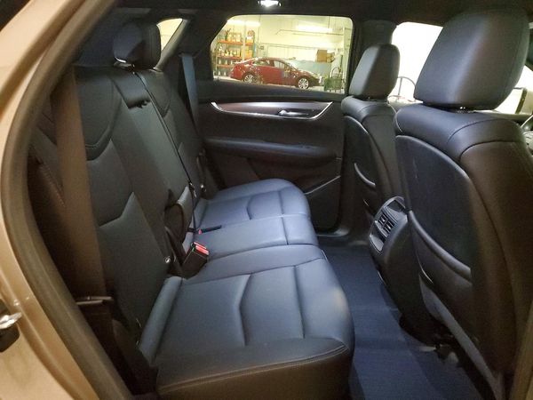 2023 CADILLAC XT5 Luxury