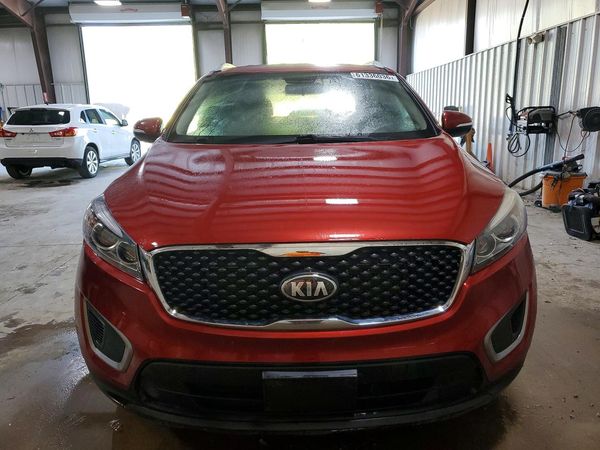 2016 KIA SORENTO L / LX