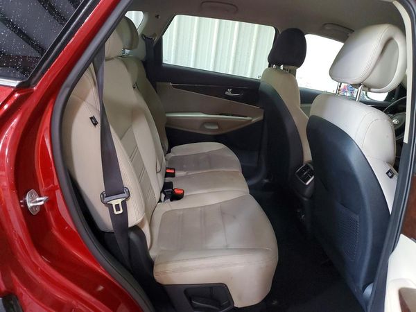 2016 KIA SORENTO L / LX