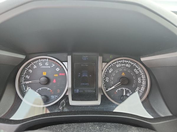 2019 TOYOTA TACOMA SR5