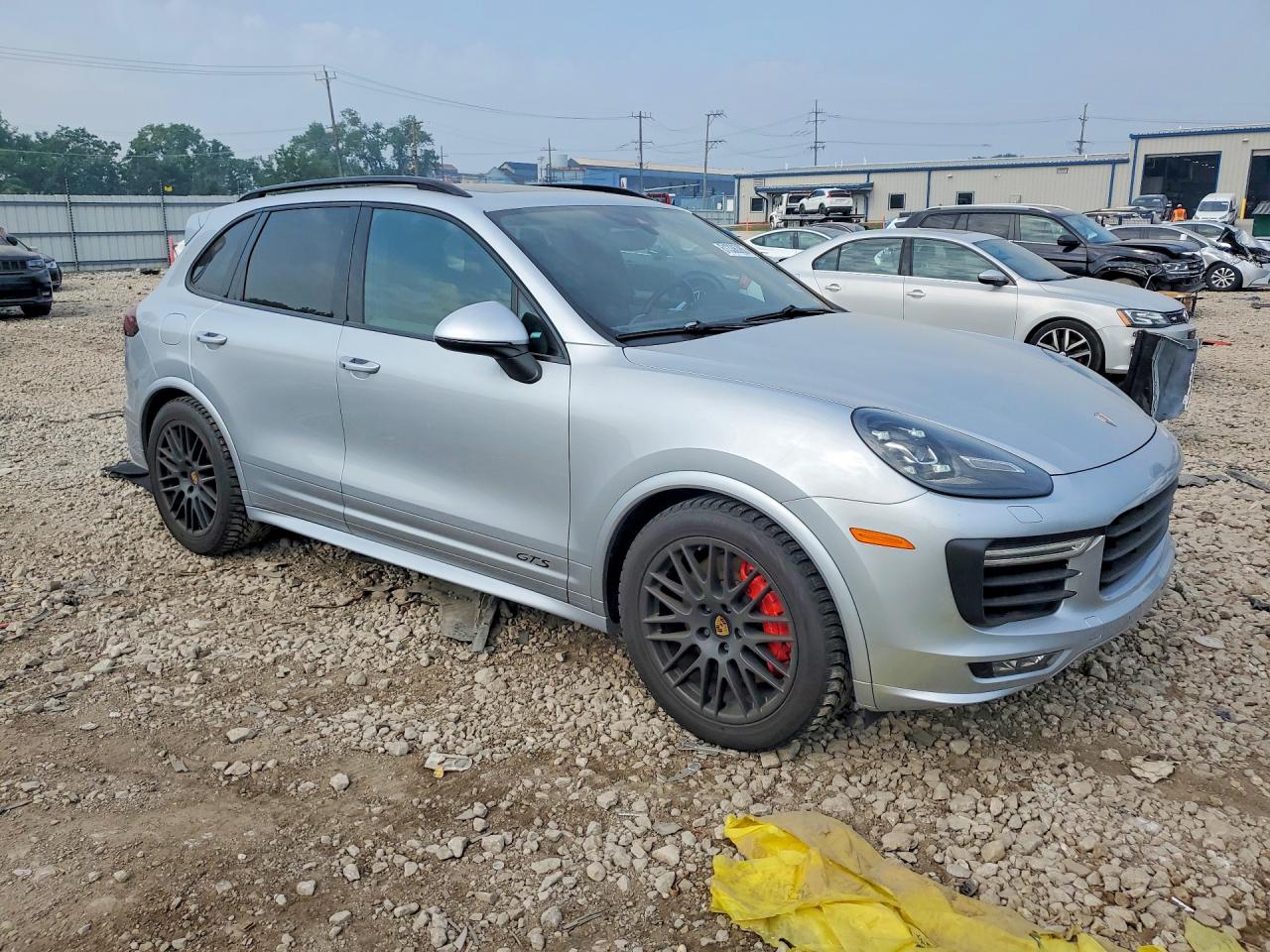 2016 PORSCHE CAYENNE