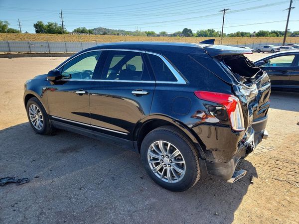 2017 CADILLAC XT5 Luxury