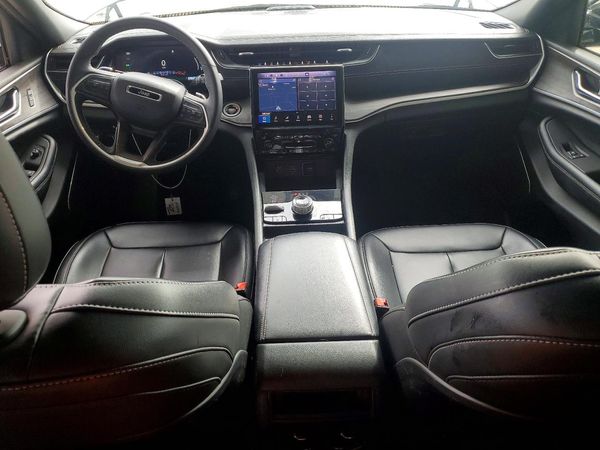 2025 JEEP GRAND CHEROKEE 4XE