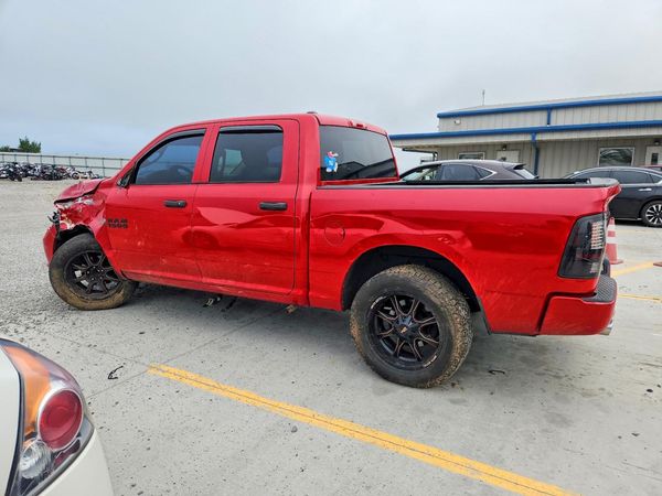 2015 RAM 1500 ST