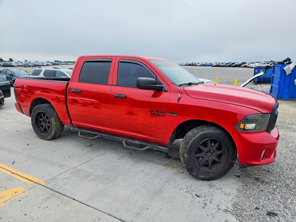2015 RAM 1500 ST