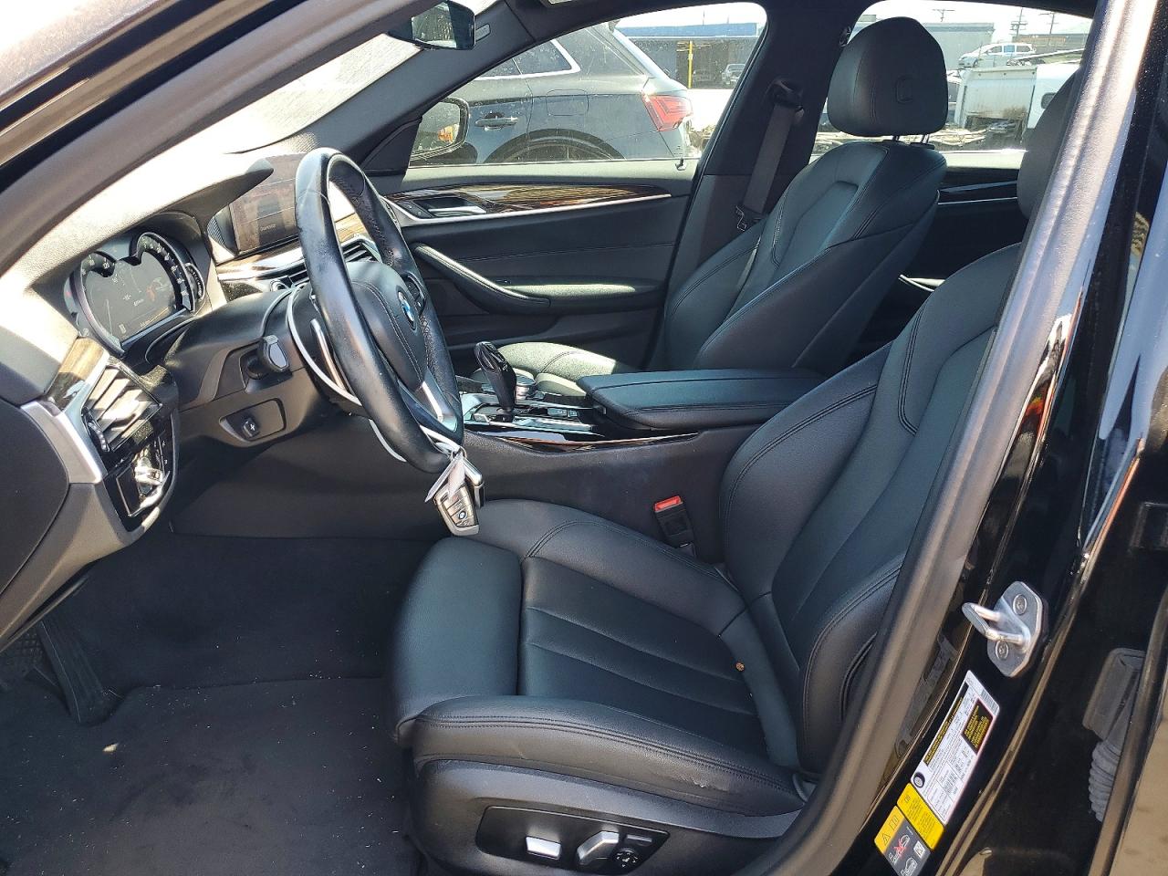 2019 BMW 530E