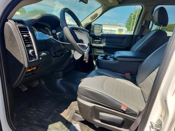 2023 RAM 1500 CLASSIC Tradesman