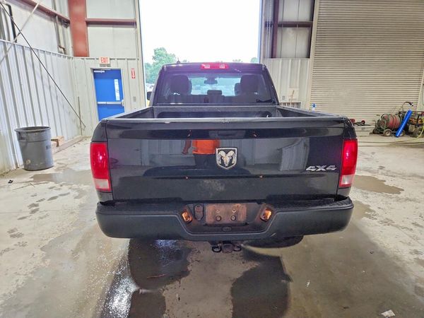 2023 RAM 1500 CLASSIC Tradesman