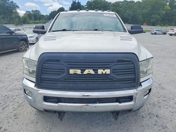 2015 RAM 3500 SLT