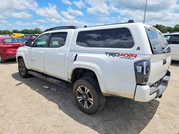 2016 TOYOTA TACOMA