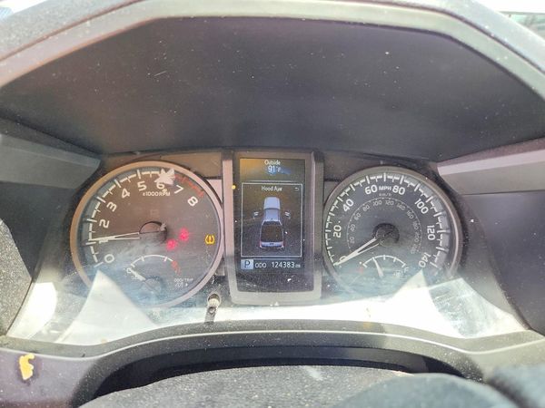 2016 TOYOTA TACOMA