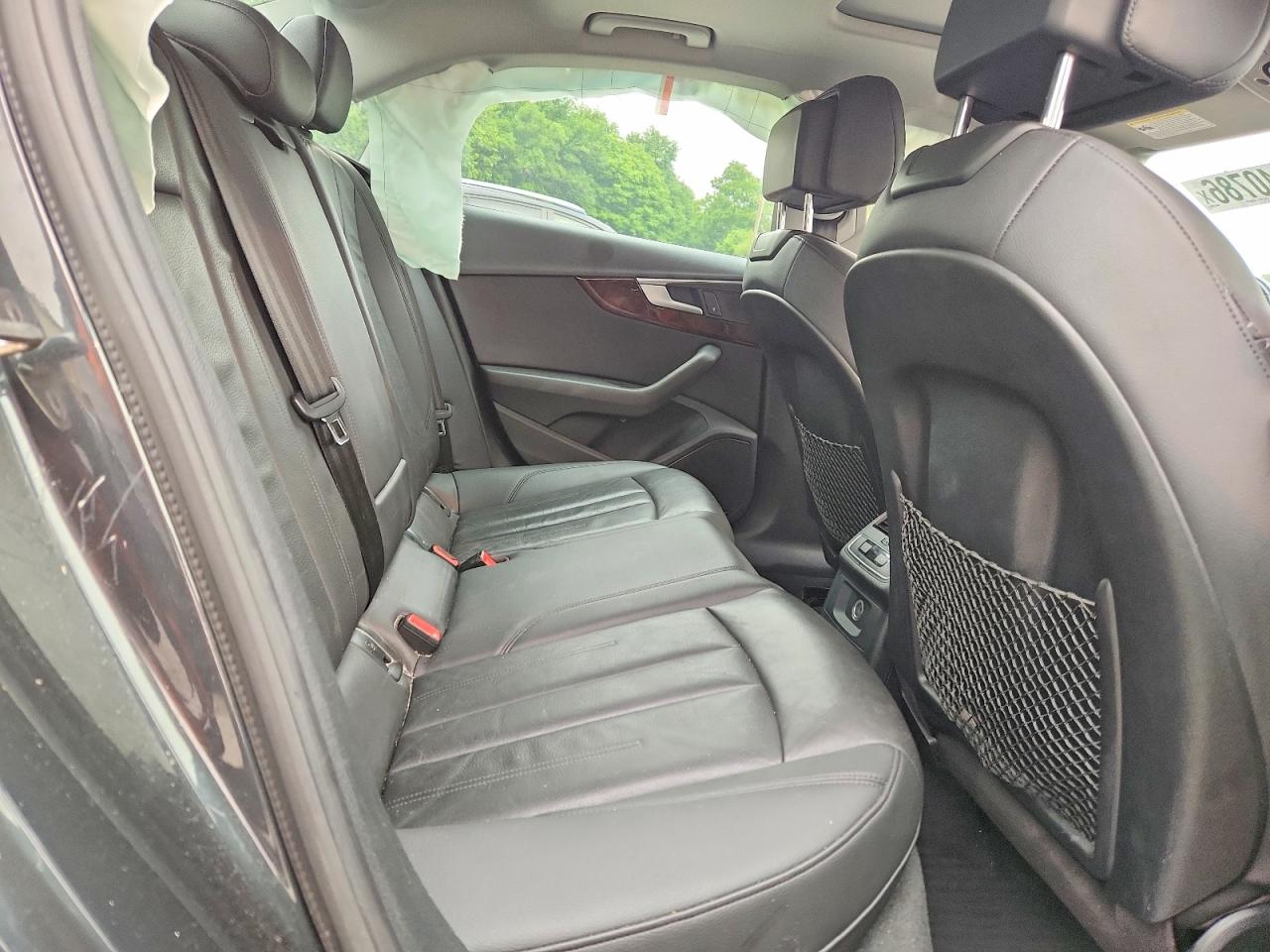 2019 AUDI A4 quattro Premium