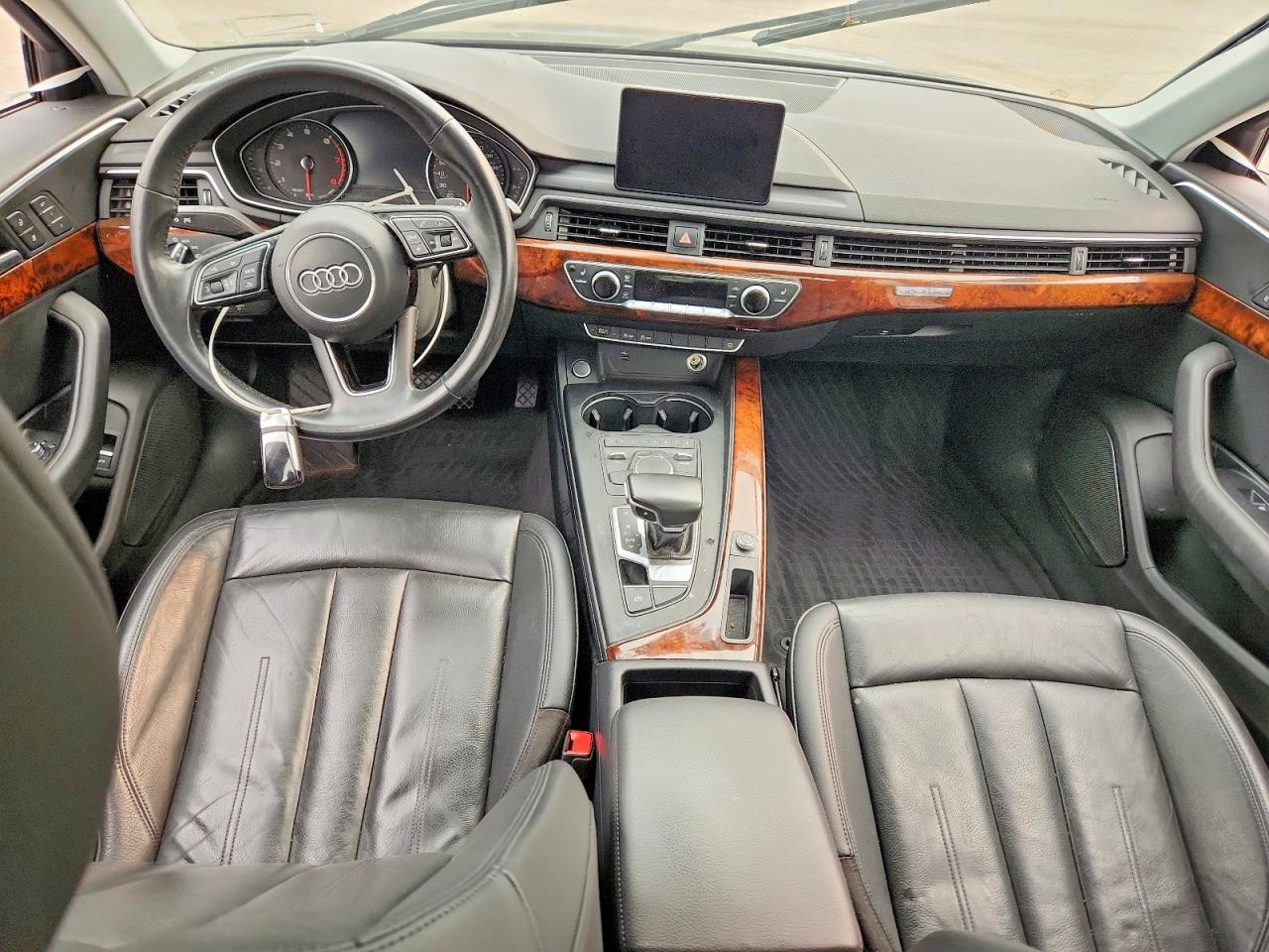 2019 AUDI A4 quattro Premium