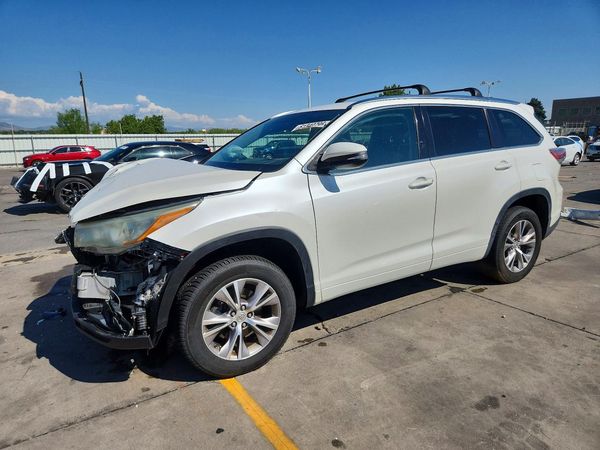 2015 TOYOTA HIGHLANDER