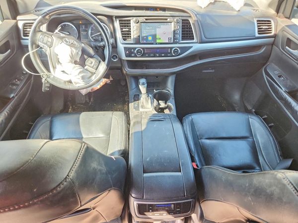 2015 TOYOTA HIGHLANDER