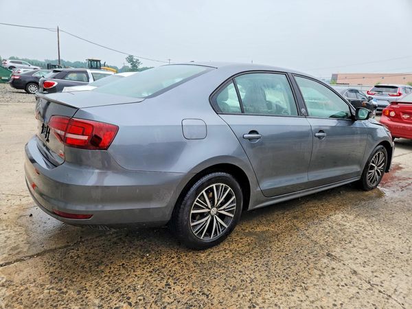2018 VOLKSWAGEN JETTA
