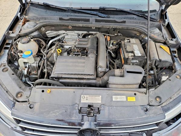 2018 VOLKSWAGEN JETTA