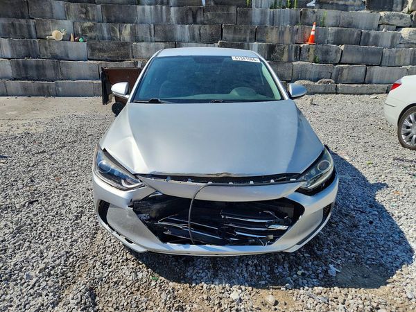 2017 HYUNDAI ELANTRA