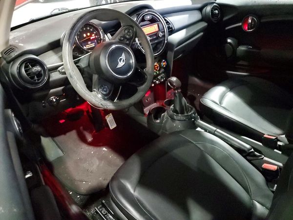 2016 MINI COOPER