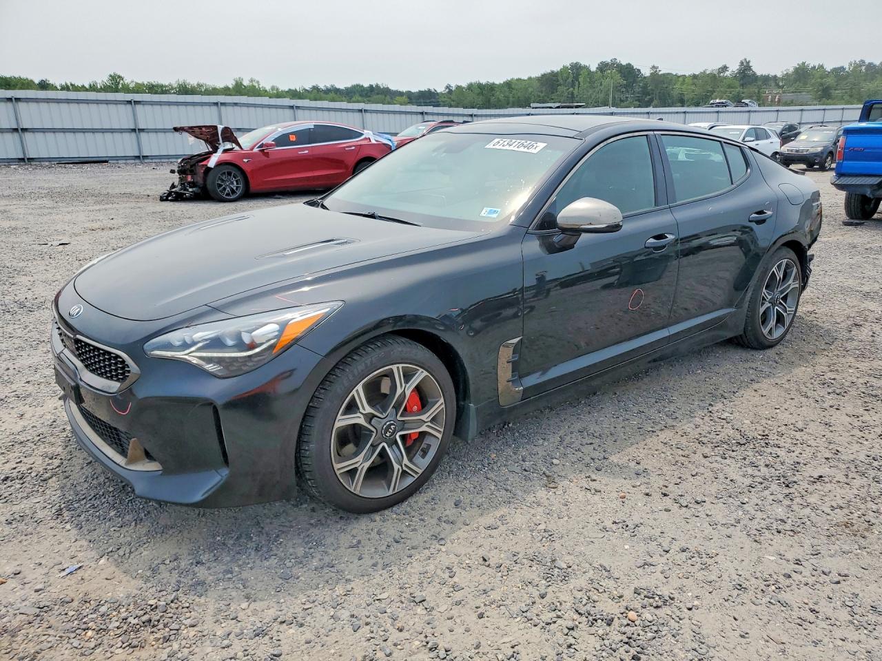 2019 KIA STINGER GT1