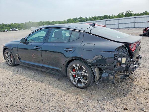 2019 KIA STINGER GT1